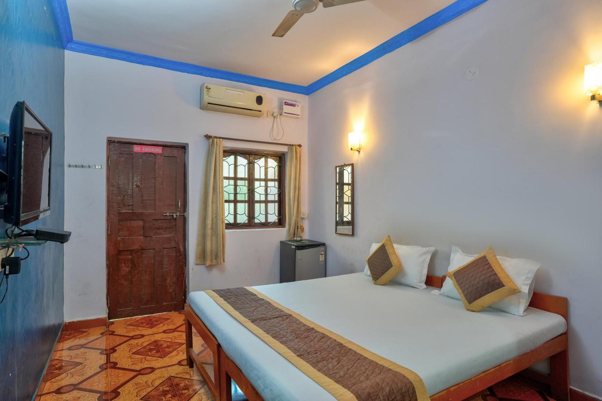 Om Sai Guest House 칼랑굿 외부 사진